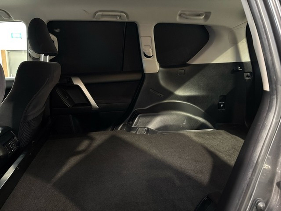 2023 Toyota Landcruiser LWB 2.8 COMM €48,950