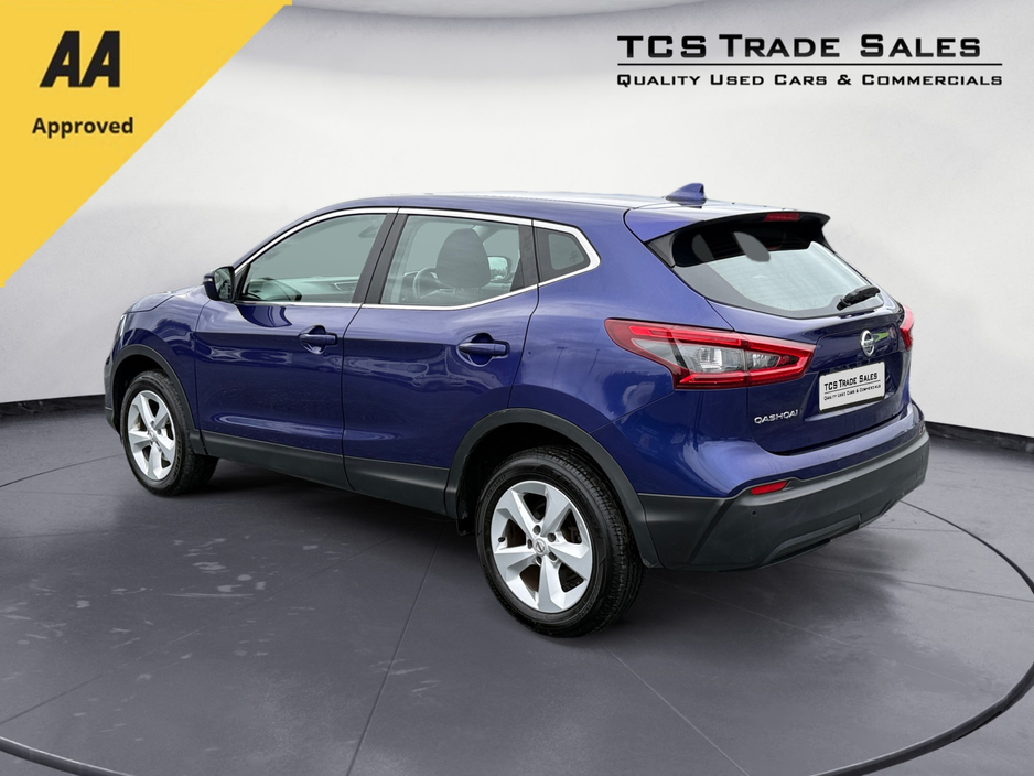 2019 Nissan Qashqai - image 4