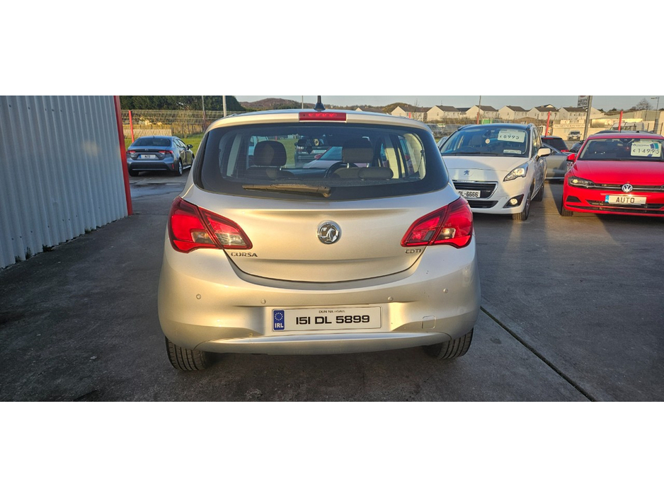 2015 Vauxhall Corsa - image 10