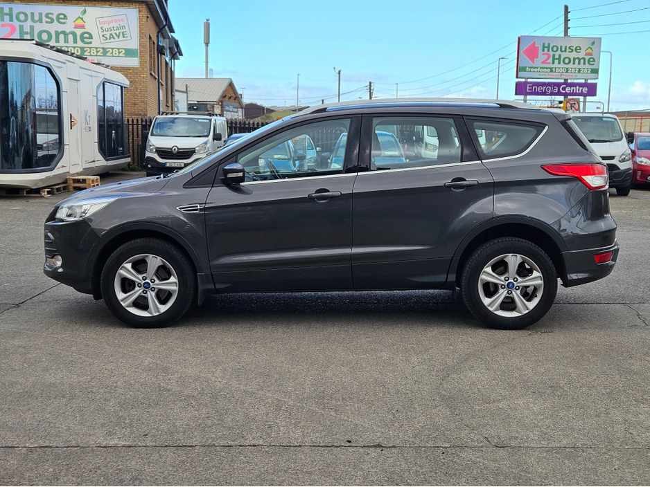 2015 Ford Kuga - image 11