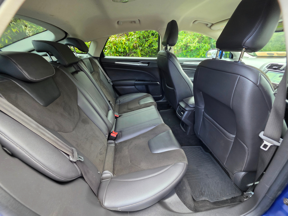 2018 Ford Mondeo - image 10