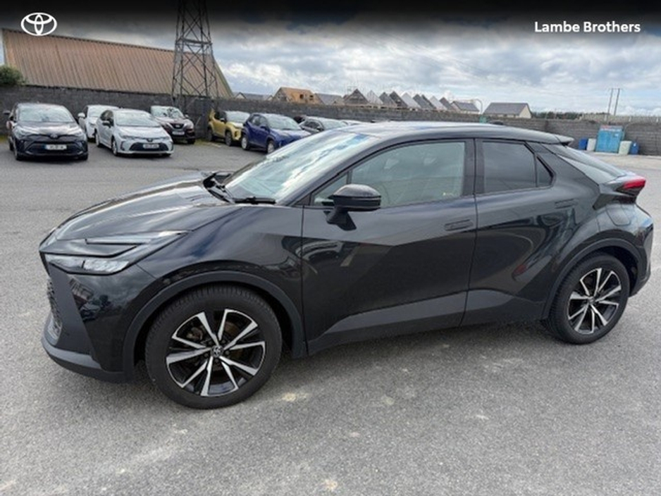 2024 Toyota C-HR - image 7