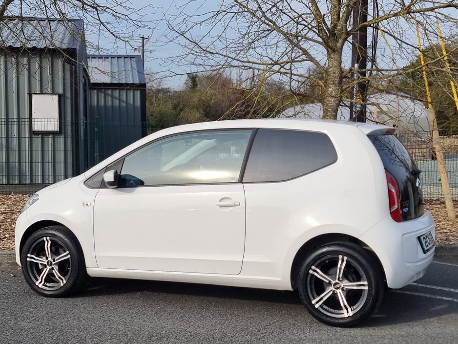 2012 Volkswagen up! - image 10
