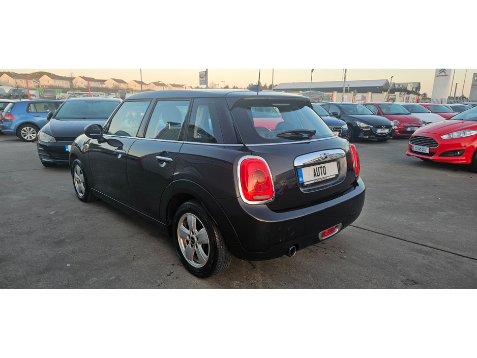 2016 MINI Cooper - image 10