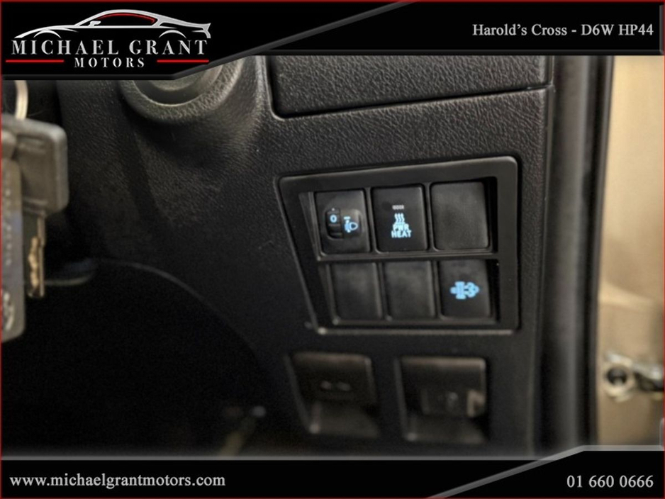 2022 Toyota Hilux AUTOMATIC 2.8D IRISH CAR ONLY 58KM SR5 DOUBLE CAB N1 COMMERCIAL VAT €36,585