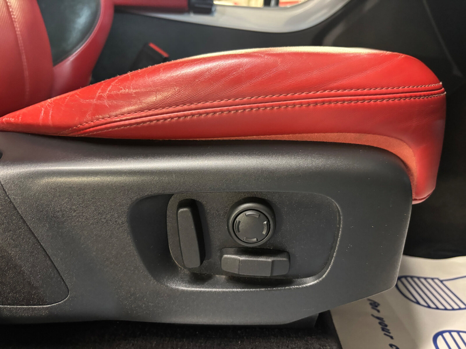 2021 Land Rover Range Rover Sport - image 9