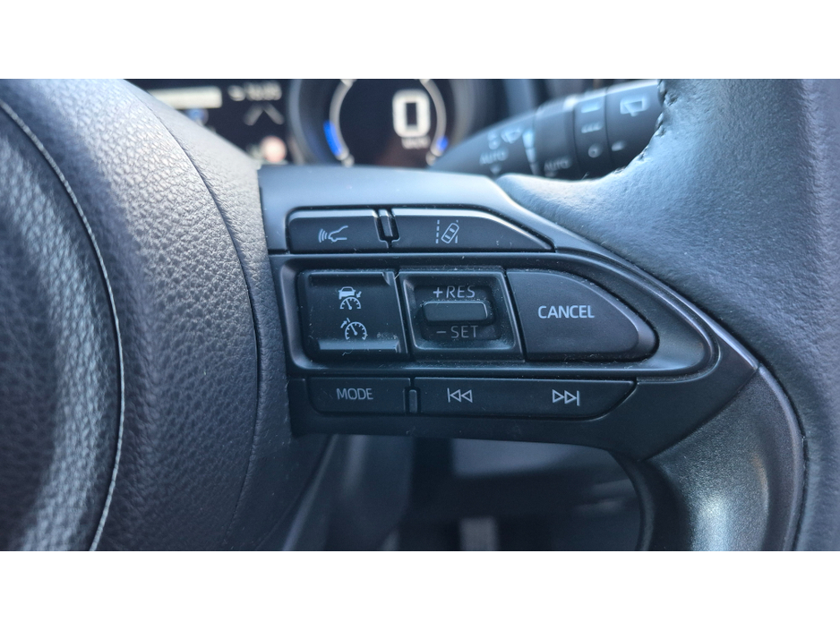 2022 Toyota Yaris 1.5 LUNA SPORT 4DR A €17,500