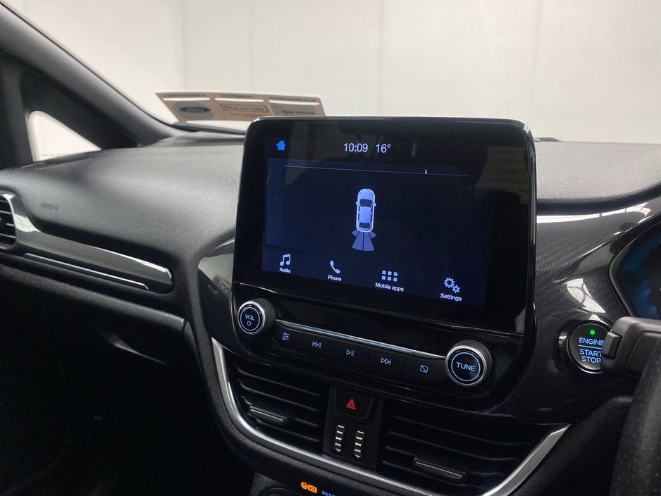 2019 Ford Fiesta - image 17