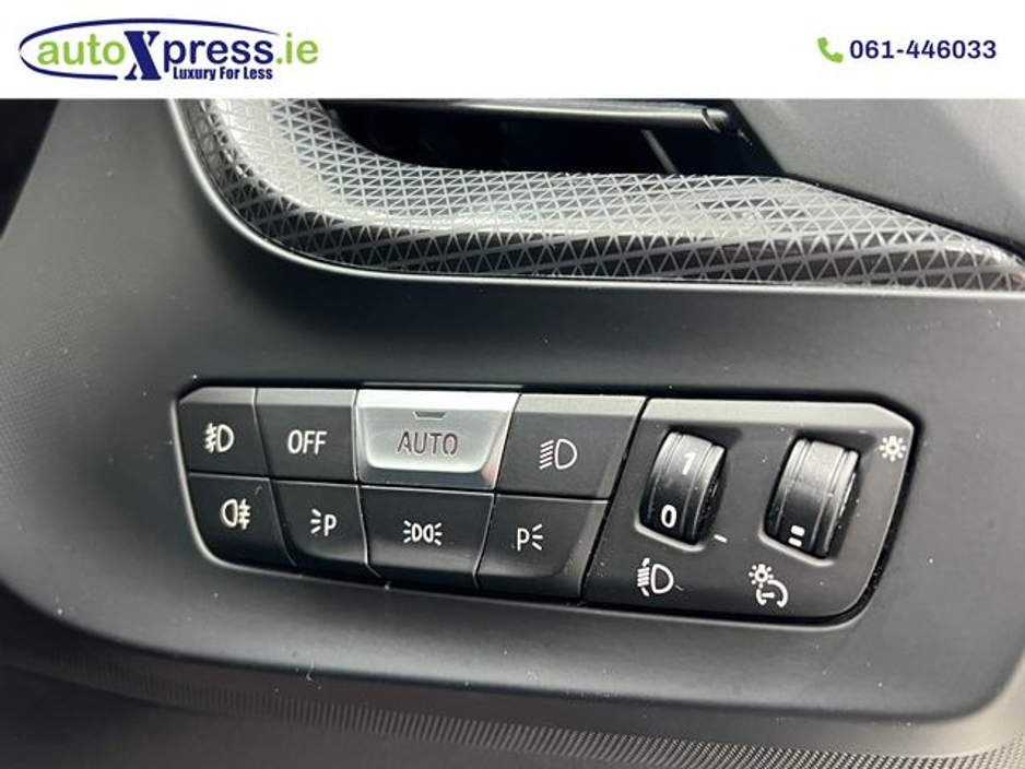 2020 BMW 1 Series - image 32