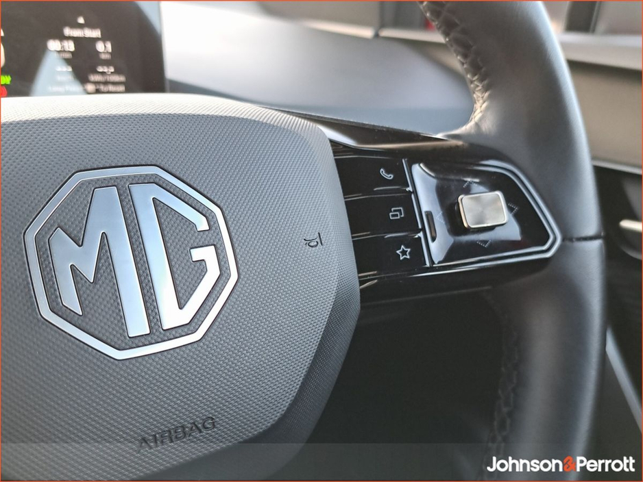 2023 MG 4 LONG RANGE LIKE NEW CONDITION €22,900