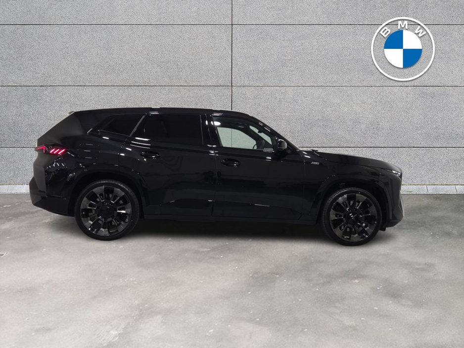 2026 BMW XM - image 25