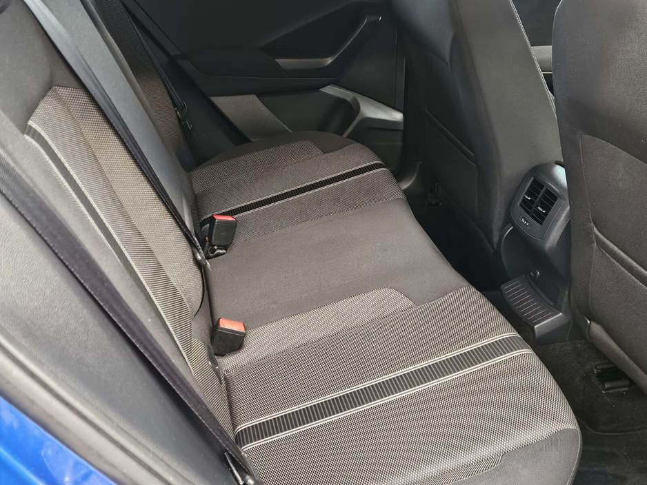 2020 Volkswagen T-Roc - image 5