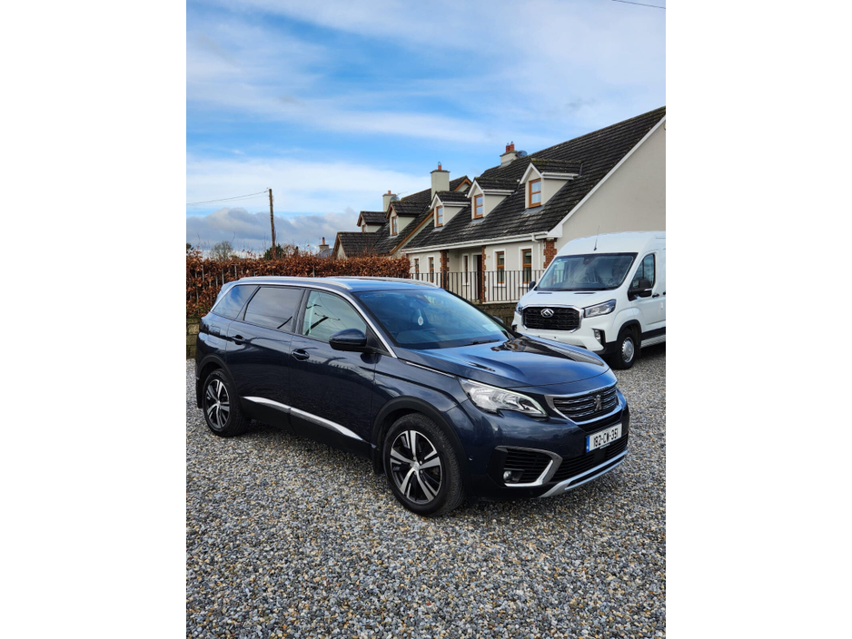2018 Peugeot 5008 1.5 BlueHDi 130bhp Allure €18,945