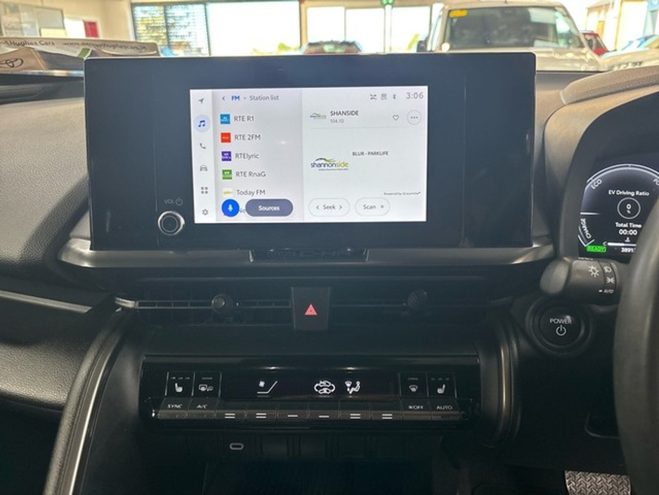 2024 Toyota C-HR - image 14