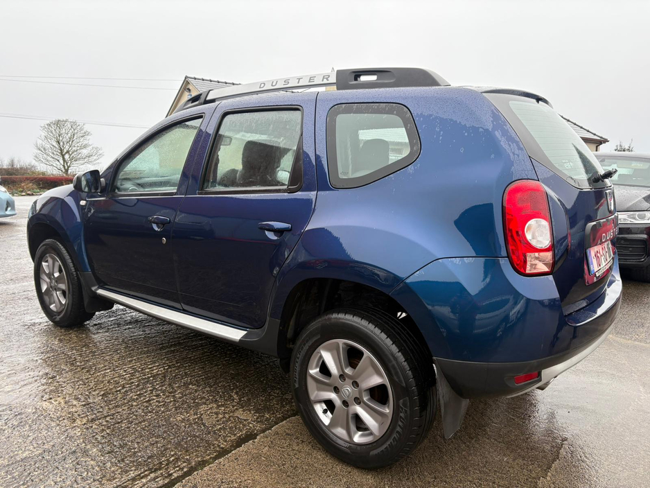 2016 Dacia Duster - image 2