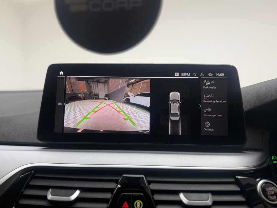 2023 BMW 5 Series - image 19