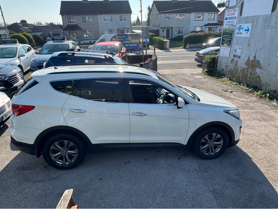 2015 Hyundai Santa Fe - image 9