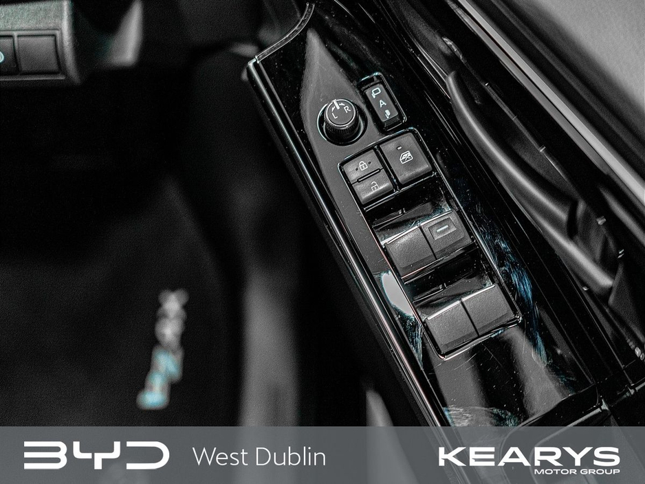 2023 Toyota bZ4X - image 26