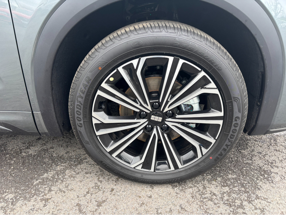 2026 Geely Starray - image 16