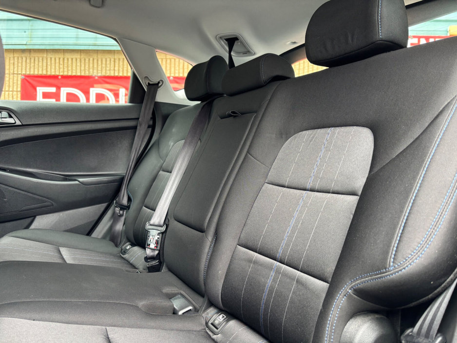 2017 Hyundai Tucson - image 13