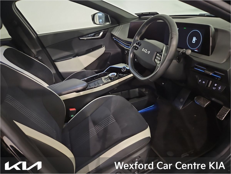 2023 Kia EV6 - image 2
