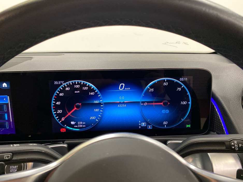 2023 Mercedes-Benz EQB - image 9