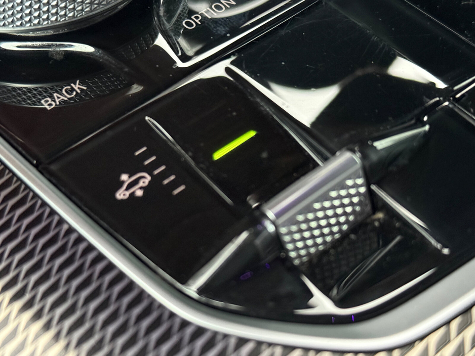 2021 BMW X5 xDrive45e M Sport €58,900