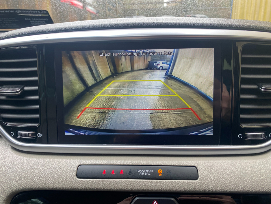 2021 Kia Sportage - image 10