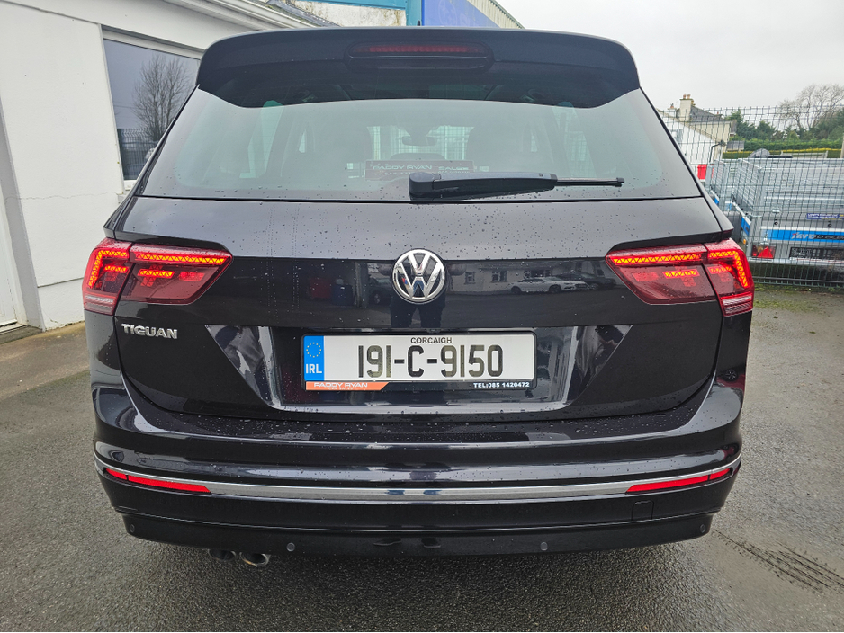 2019 Volkswagen Tiguan R-LINE 2.0 TDI MANUAL 6SPEED FWD 150HP 5DR €27,950