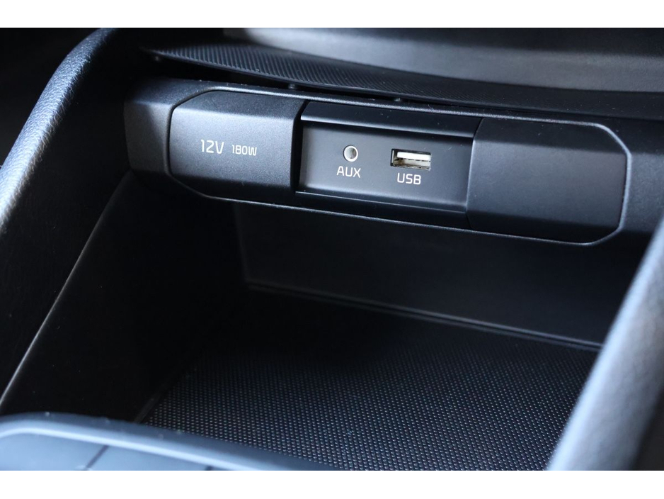 2019 Kia Stonic - image 9