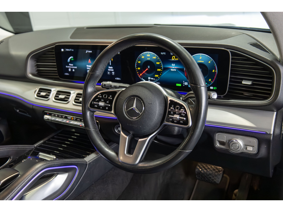 2022 Mercedes-Benz GLE Class - image 9