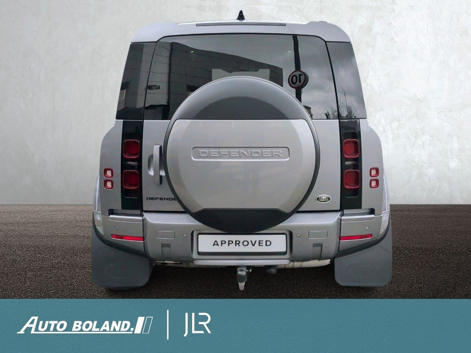 2021 Land Rover Defender - image 7