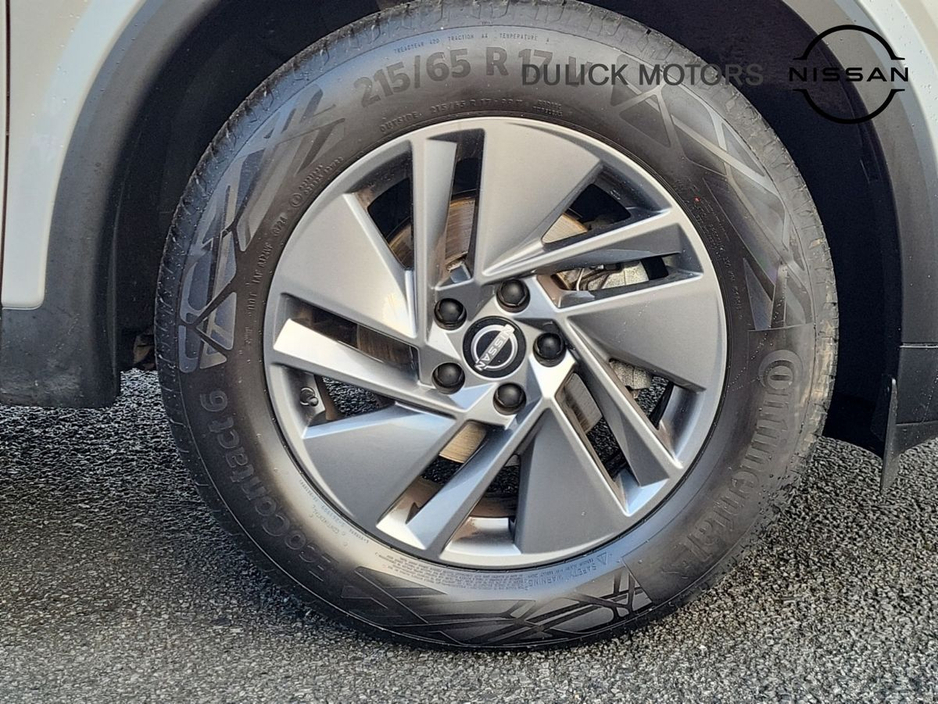 2025 Nissan Qashqai 1.3 PET MILD HYBRID SV