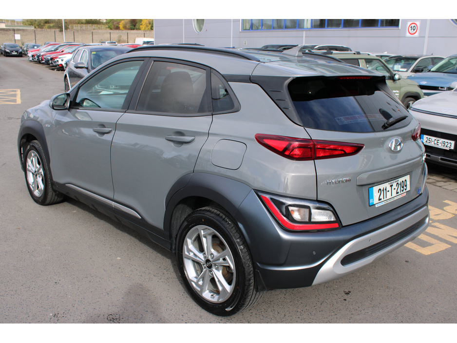 2021 Hyundai Kona - image 3