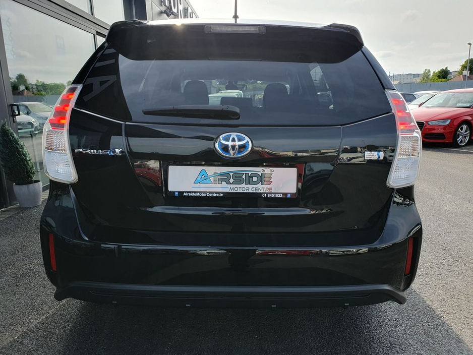 2016 Toyota Prius+ - image 7