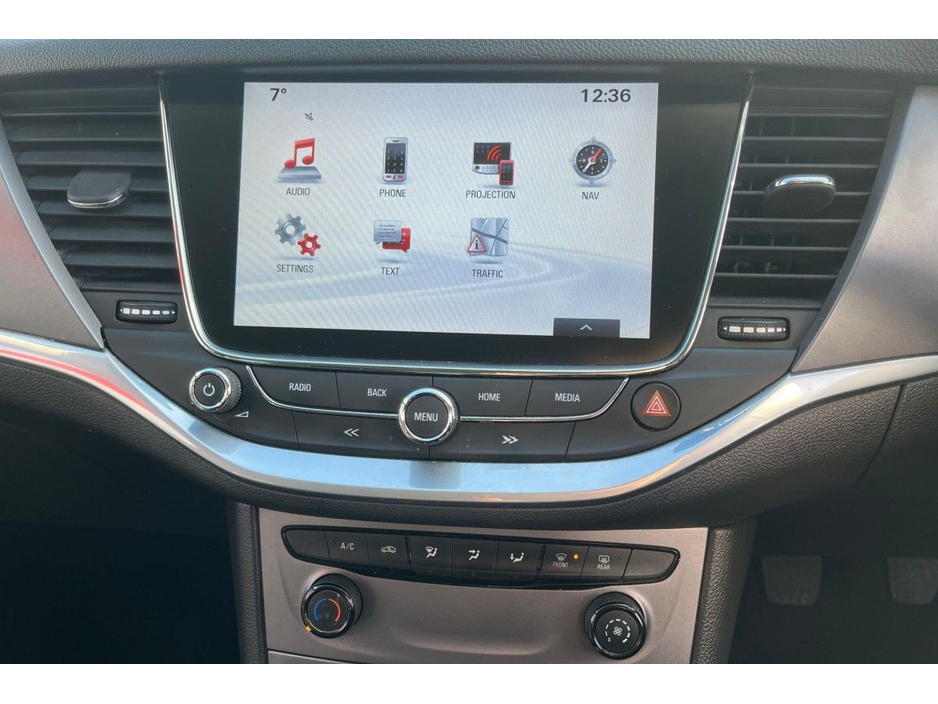 2016 Vauxhall Astra - image 10