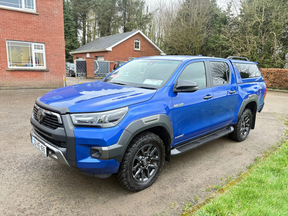 2023 Toyota Hilux - image 4
