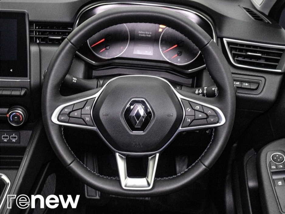 2022 Renault Clio Dynamique TCe 90 €15,990