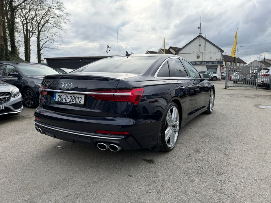 2020 Audi S6 - image 10