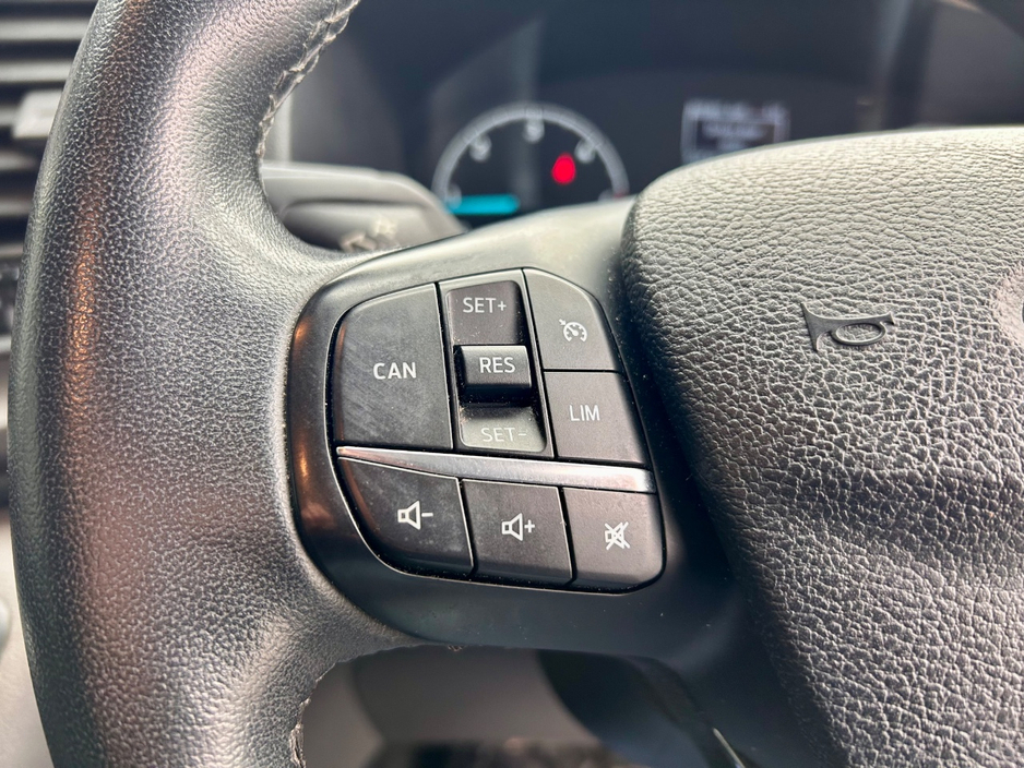 2021 Ford Transit Custom - image 17