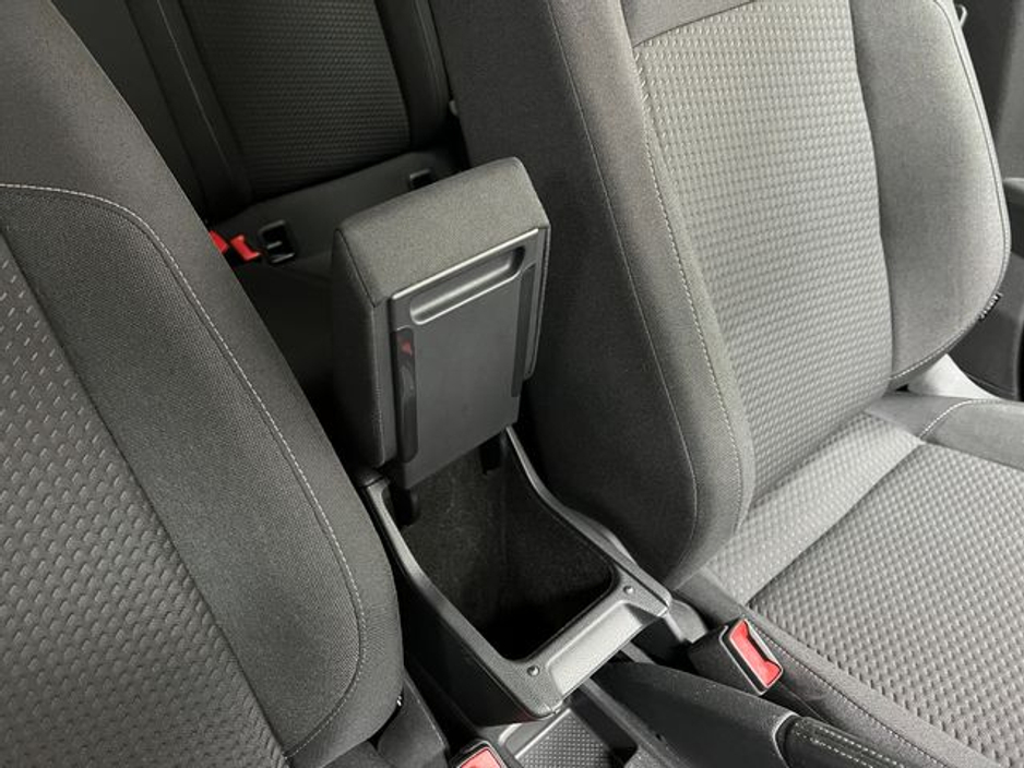 2018 Volkswagen Polo - image 31