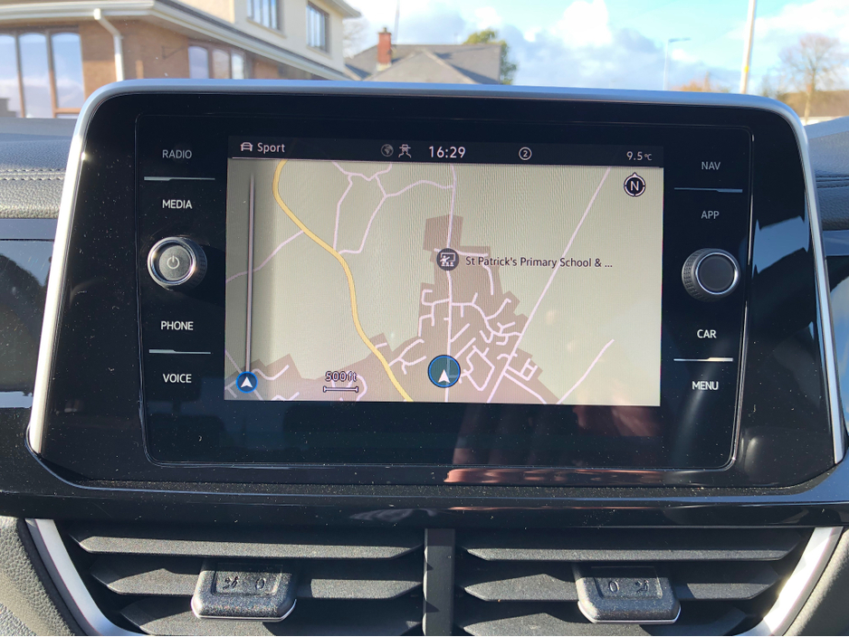 2024 Volkswagen T-Roc - image 6