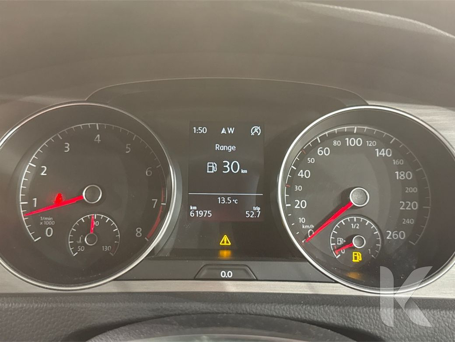 2016 Volkswagen Golf - image 20