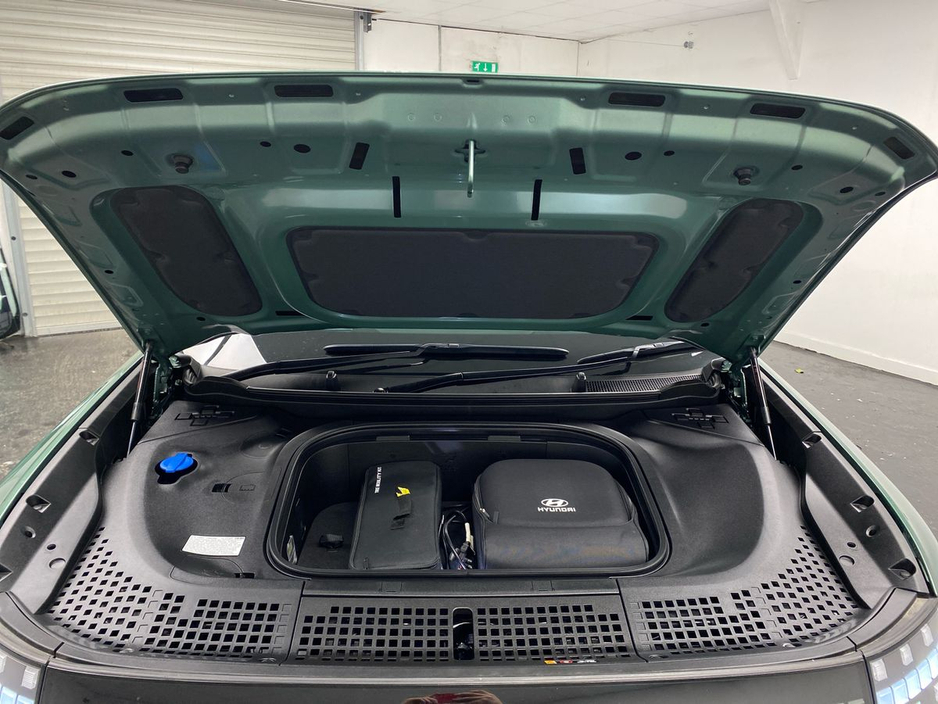 2025 Hyundai Ioniq 9 RWD standard (Long Range) Platinum €72,995