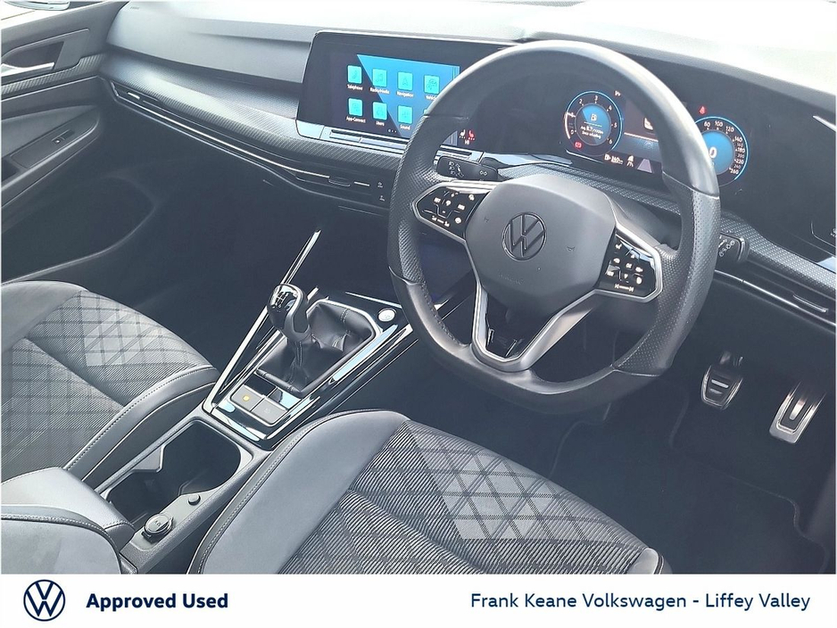 2024 Volkswagen Golf - image 7