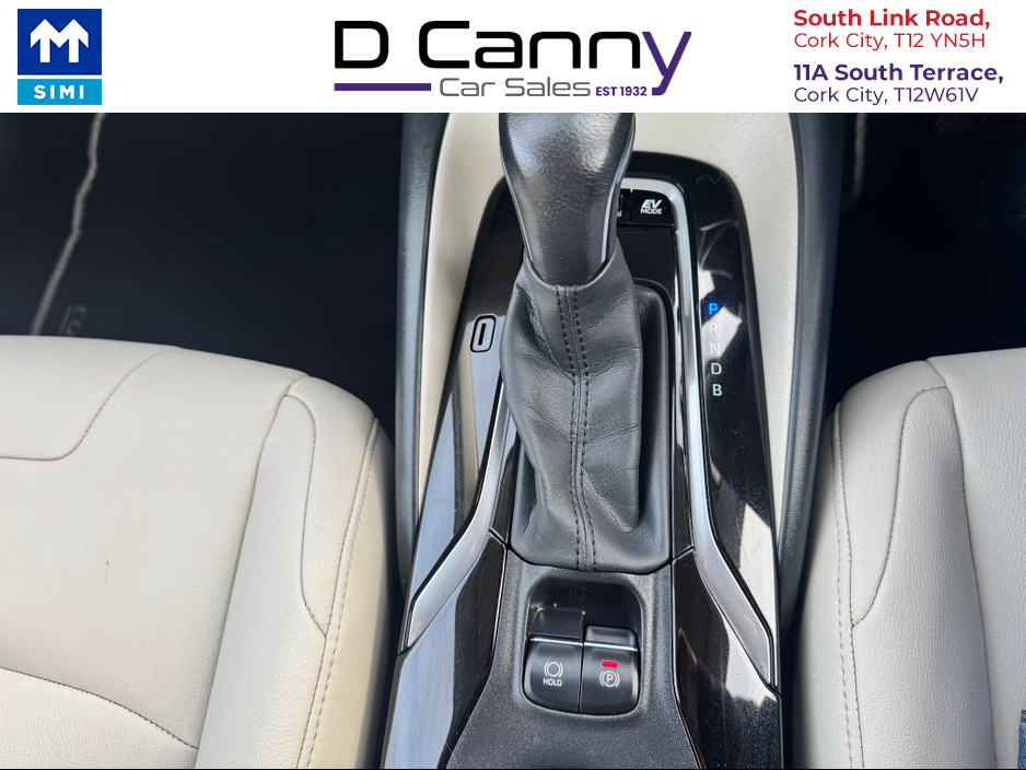 2022 Toyota Corolla HYBRID LUNA SPORT 4DR AUTO €25,900