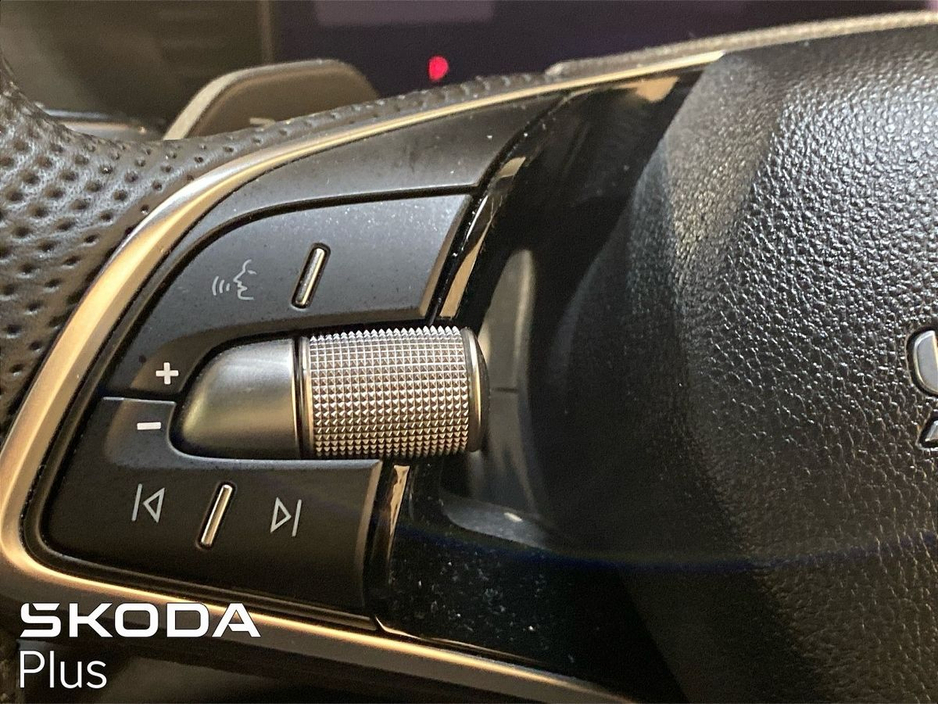 2025 Skoda Octavia - image 20