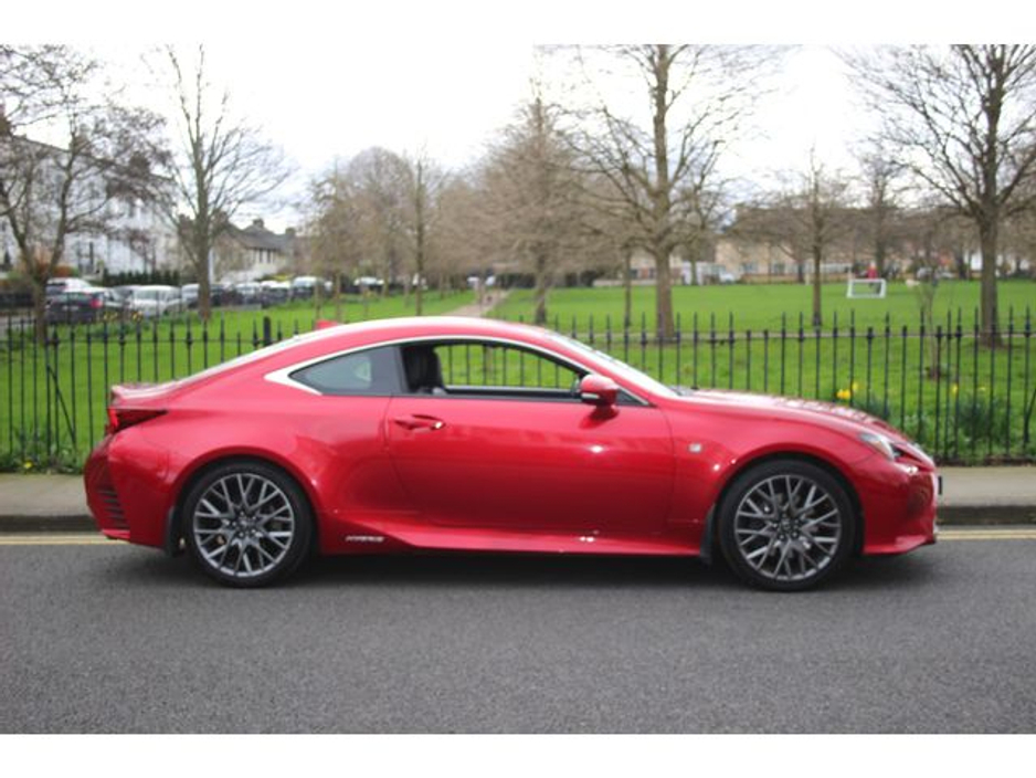 2016 Lexus RC 300 h - image 7