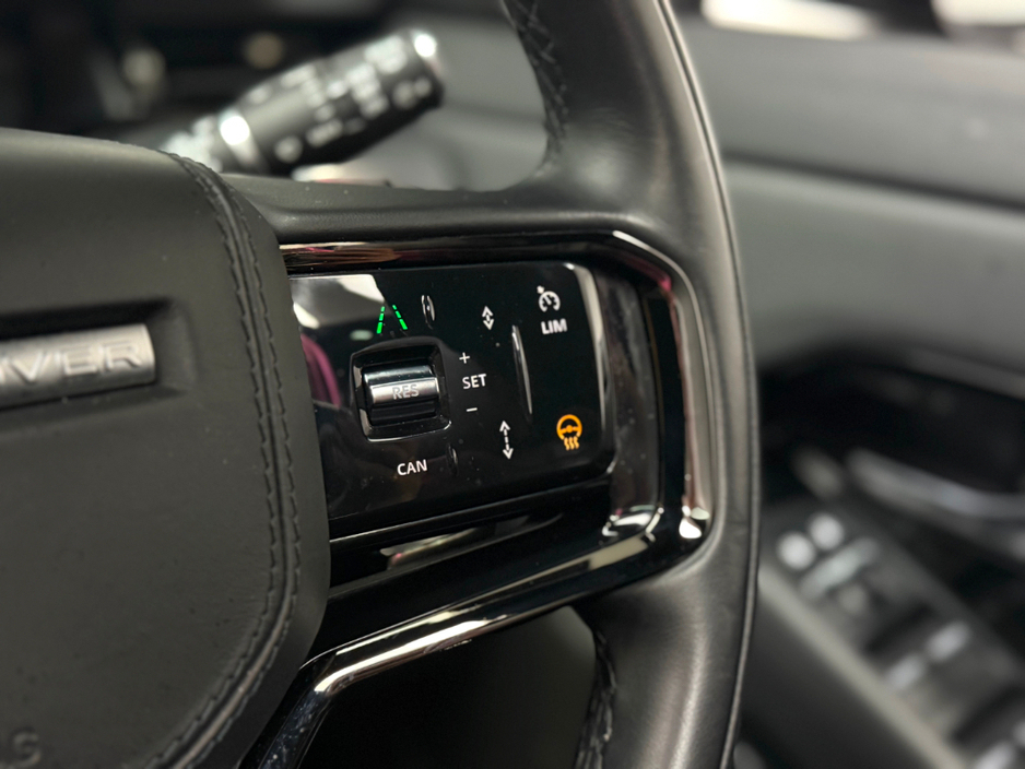 2024 Land Rover Range Rover Evoque HSE DYNAMIC P300E *PAN ROOF* €51,990