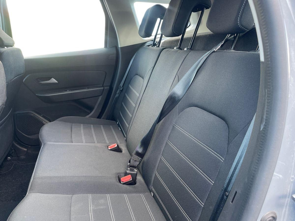 2024 Dacia Duster - image 11